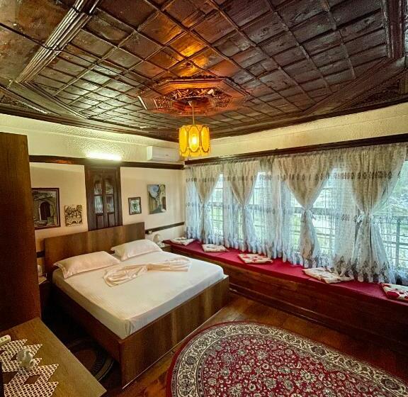 اتاق سوپریور, Guest House Semani