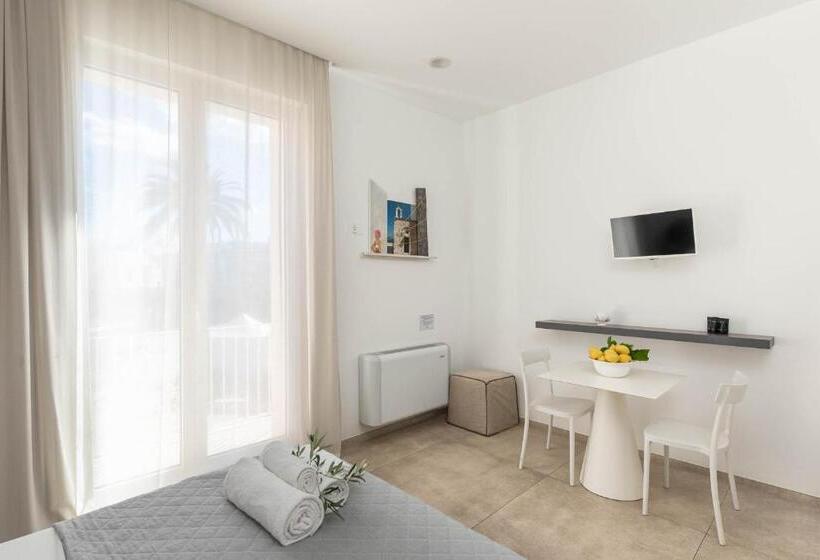 Номер Deluxe с Балконом, Palazzo Novecento