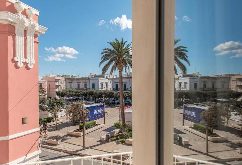 Номер Deluxe с Балконом, Palazzo Novecento