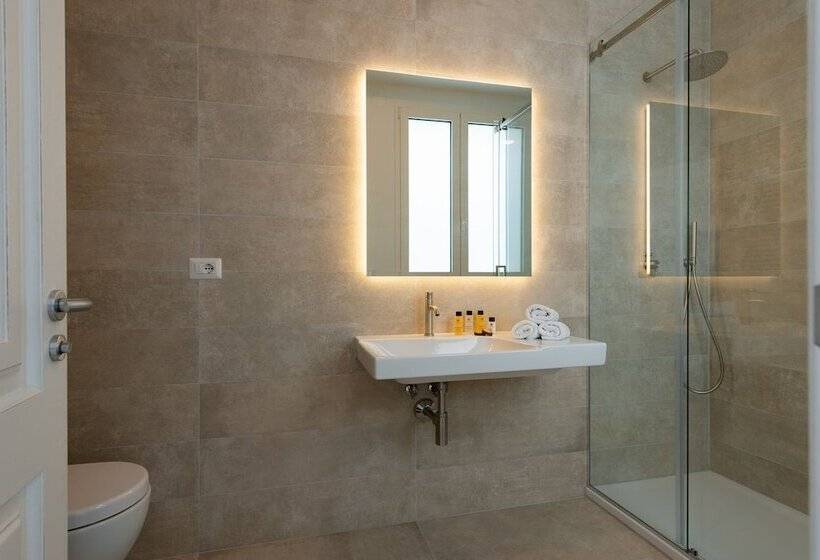 Номер Deluxe с Балконом, Palazzo Novecento