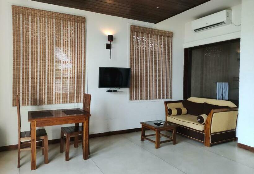 带阳台的豪华间, Leaf On Lagoon