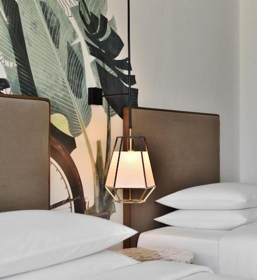 Номер Deluxe, Port Muziris, A Tribute Portfolio