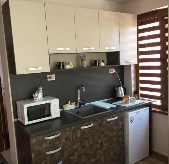 Студио Стандарт с Террасой, Madini Apartment