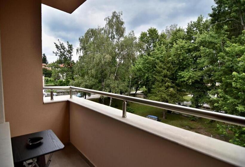 Студио Стандарт с Террасой, Madini Apartment