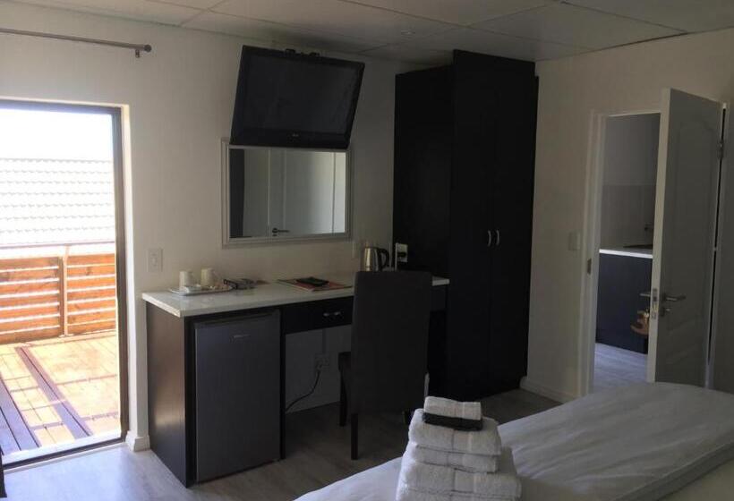 جناح عائلي, Vue Port