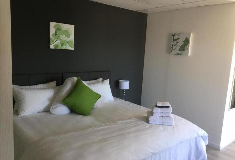 جناح عائلي, Vue Port