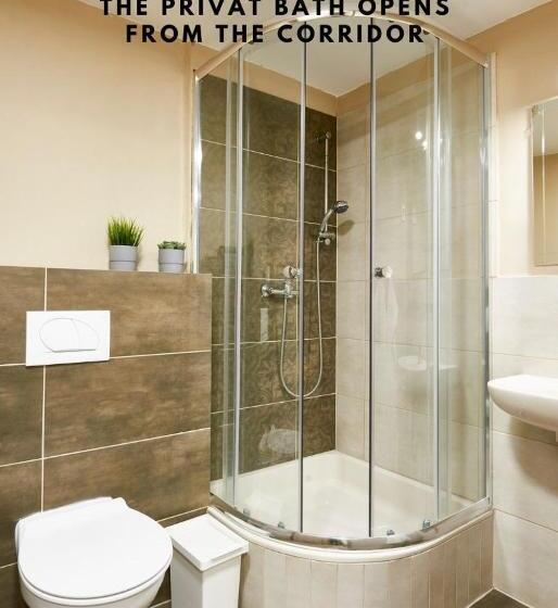 Pokój Standard Trzyosobowy, Postel Hostel