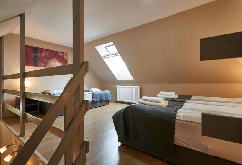 Habitación Cuádruple Economy, Postel Hostel