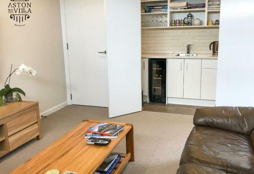 اتاق استاندارد با بالکن و چشمانداز دریا, Aston Road Villa Bed & Breakfast