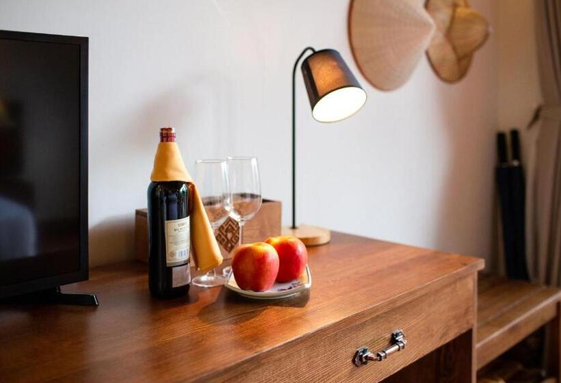 اتاق لوکس با چشمانداز استخر, Bai Dinh Garden Resort & Spa