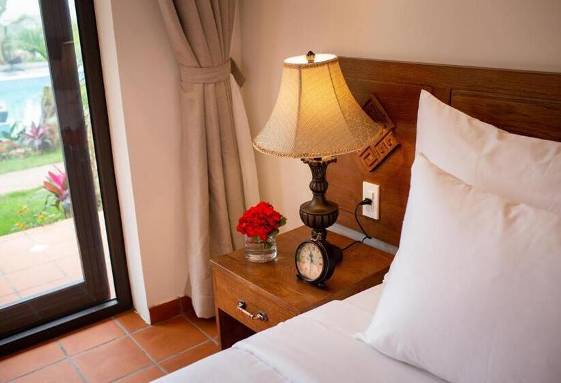 اتاق لوکس با چشمانداز استخر, Bai Dinh Garden Resort & Spa