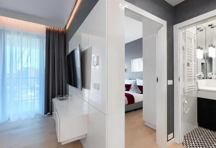 1 Bedroom Deluxe Apartment Side Sea View, Dune Resort Mielno   C