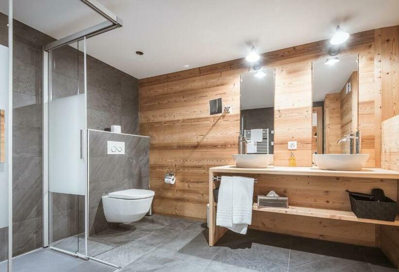 キングサイズベッドのスタンダードルーム, Lifestyle Rooms & Suites By Beausejour