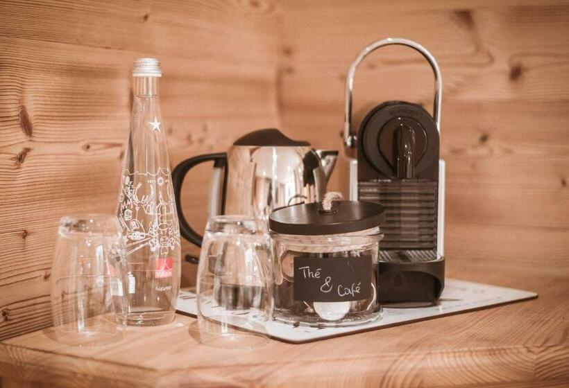 キングサイズベッドのスタンダードルーム, Lifestyle Rooms & Suites By Beausejour