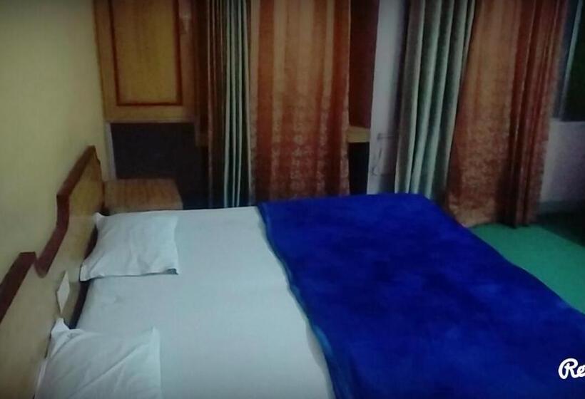 豪华单人间, New Crown