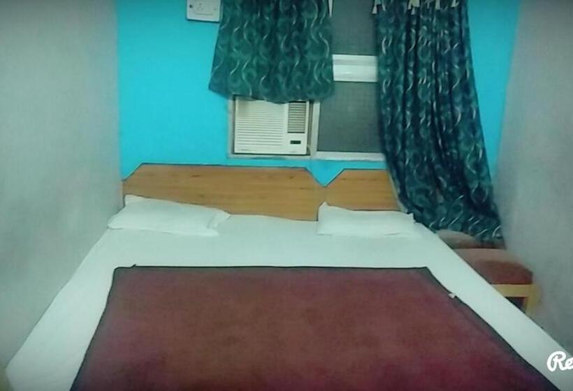 三人经典房间, New Crown