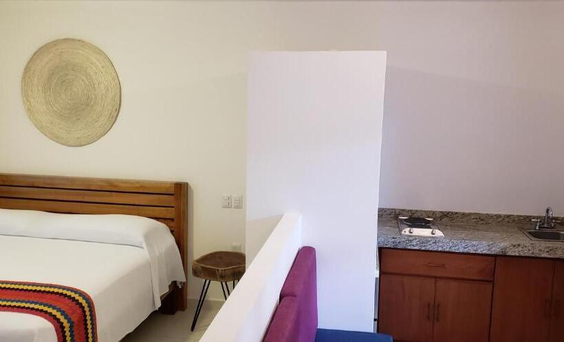 キングサイズベッドのスイートルーム, Poza Clara Sanctuary