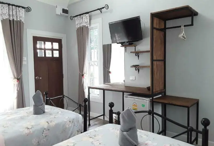 اتاق استاندارد با چشم‌انداز باغ, Sky Cottage Bungalow