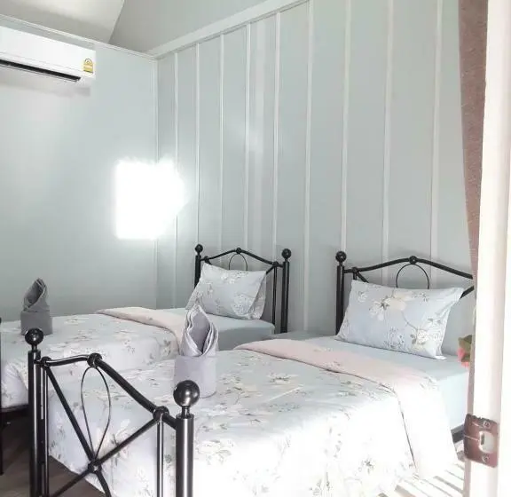 اتاق استاندارد با چشم‌انداز باغ, Sky Cottage Bungalow