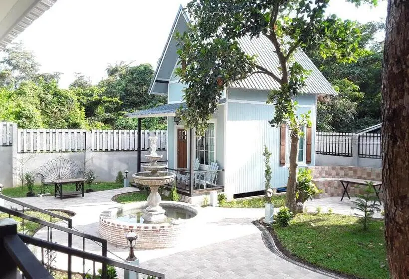 اتاق استاندارد چهارنفره با چشم‌انداز باغ, Sky Cottage Bungalow