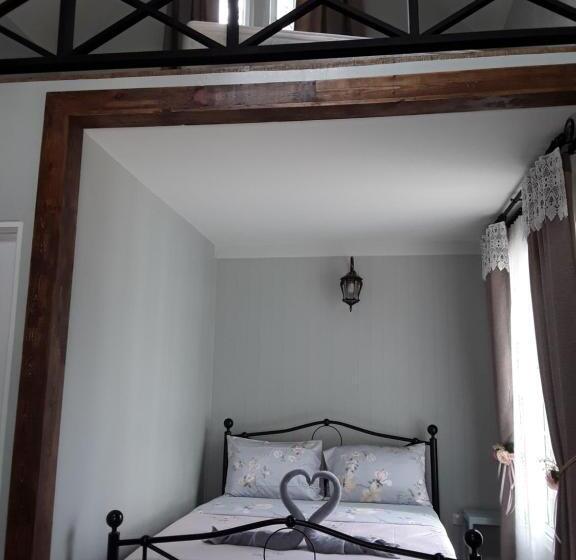 غرفة قياسية رباعية مطلة على الحديقة, Sky Cottage Bungalow