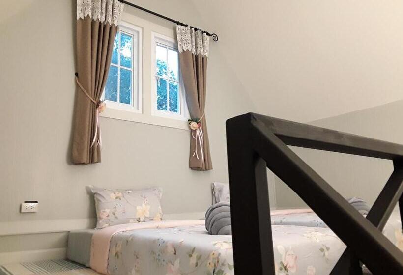 غرفة قياسية رباعية مطلة على الحديقة, Sky Cottage Bungalow