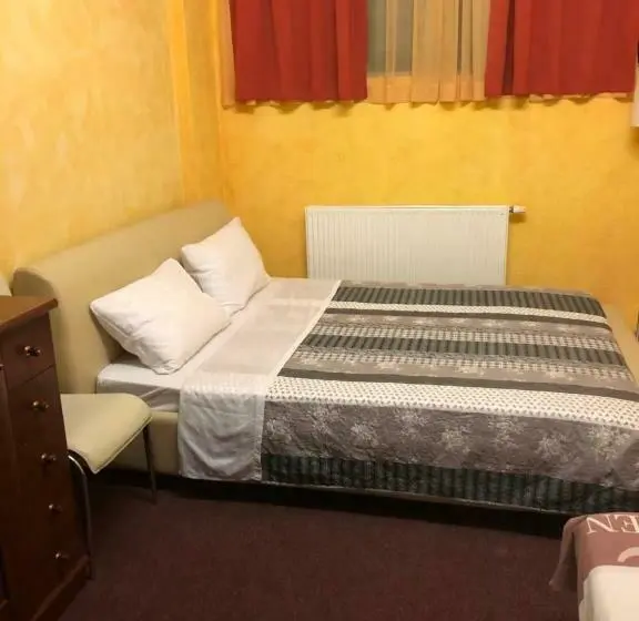 اتاق لوکس سه تخته, Motel Sofia