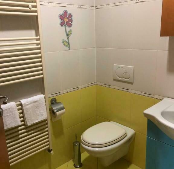اتاق لوکس سه تخته, Motel Sofia