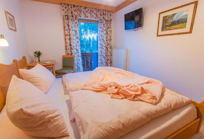 2 Yatak Odalı Daire, Bergerhof