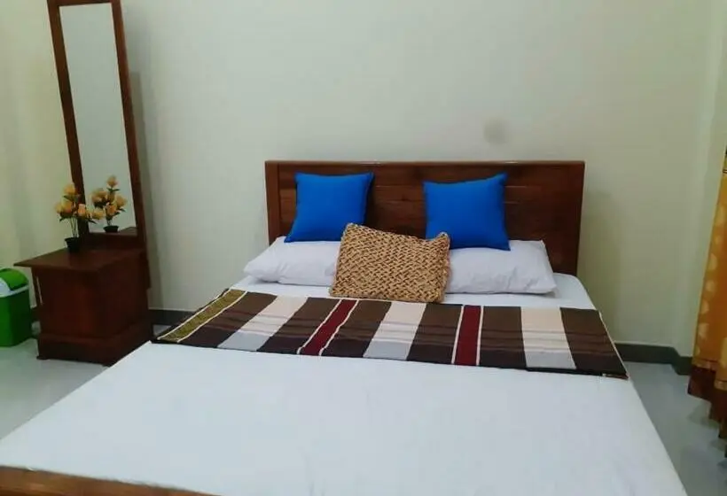 エコノミールーム, House Of Richness