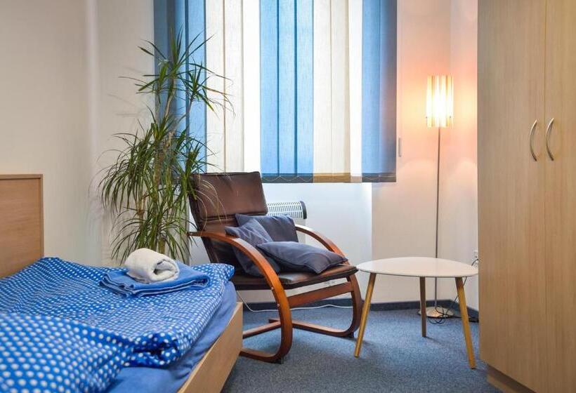 3 Sovrums Lägenhet, Penzion Marcipánka