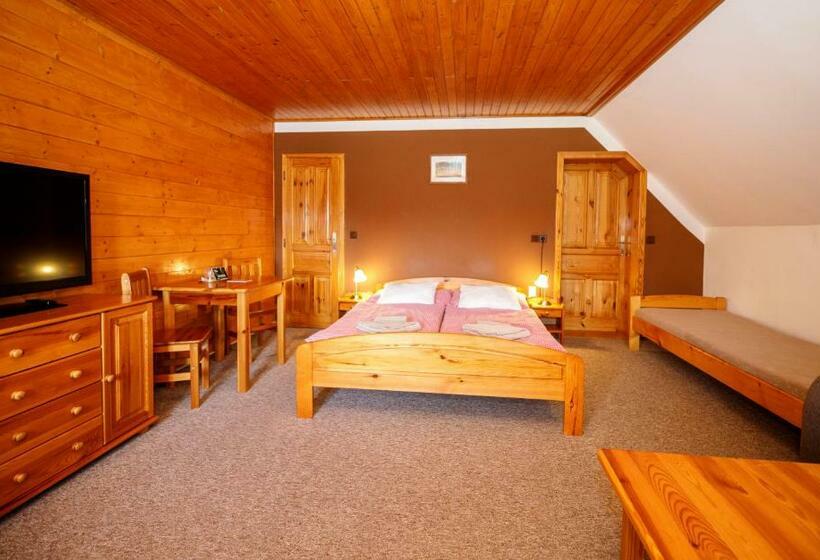 스탠다드 트리플 발코니 룸, Penzion Pod šerákem