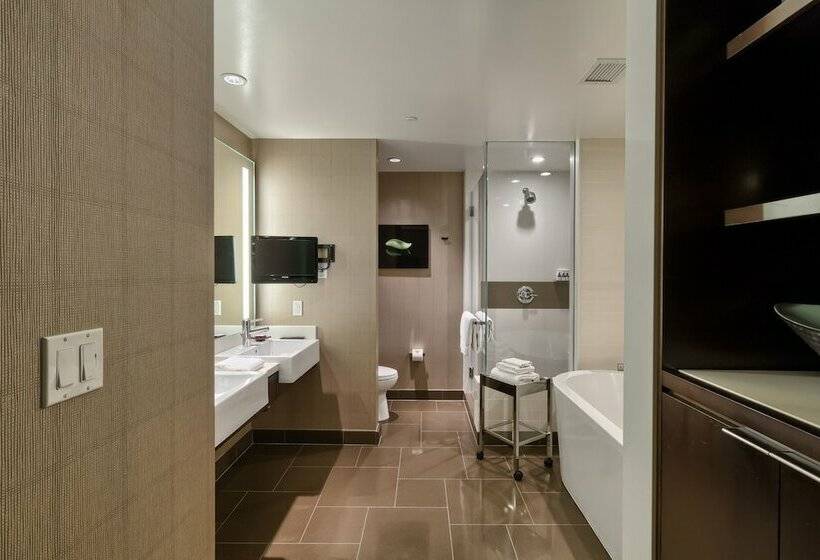 디럭스 스위트, Secret Suites At Vdara