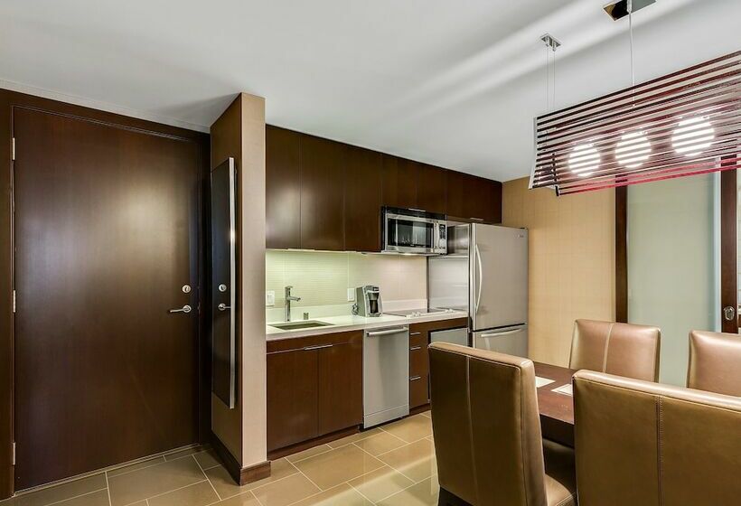 이그제큐티브 스위트, Secret Suites At Vdara