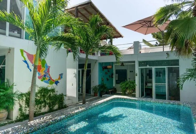 تختخواب در اتاق مشترک, Casa Daikiri