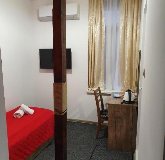 标准单人间, Guest House Gurkov