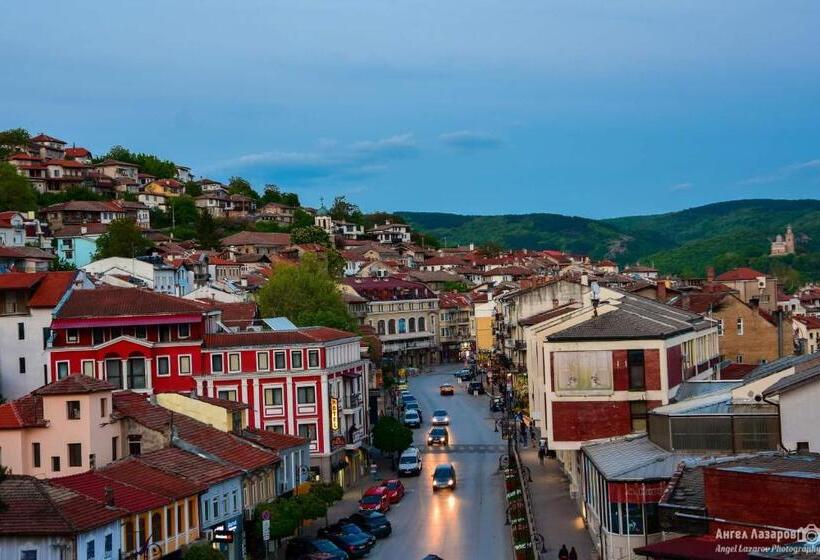 带阳台套房, Guest House Gurkov