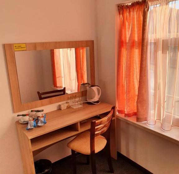 带大床的套房, Guest House Gurkov