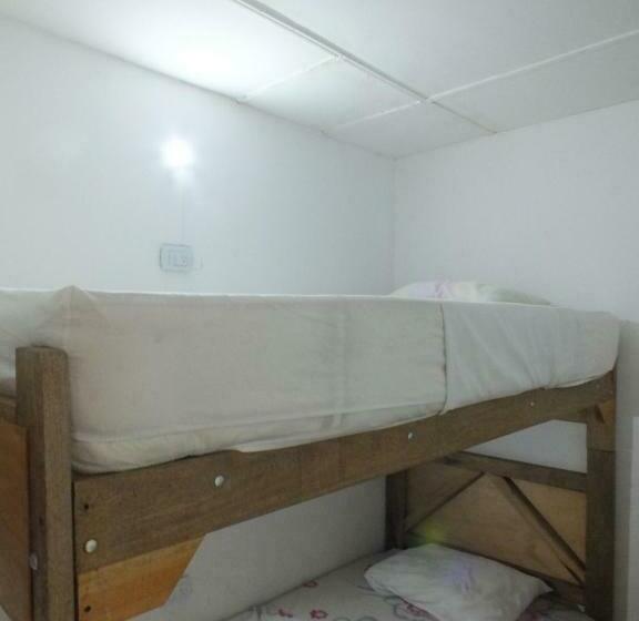 스탠다드 4인용 룸 공용 욕실, Malecón Del Rio