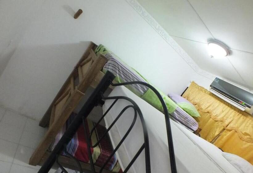 4인용 스탠다드 룸, Malecón Del Rio