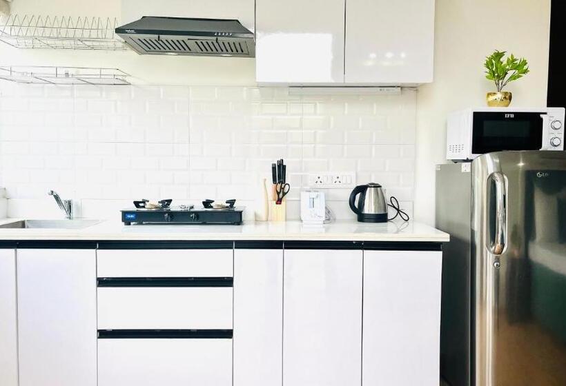 Escritório Superior, Olive Service Apartments City Centre Noida