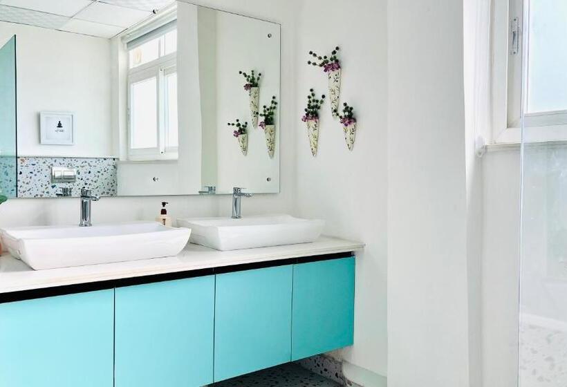 Quarto Ático, Olive Service Apartments City Centre Noida