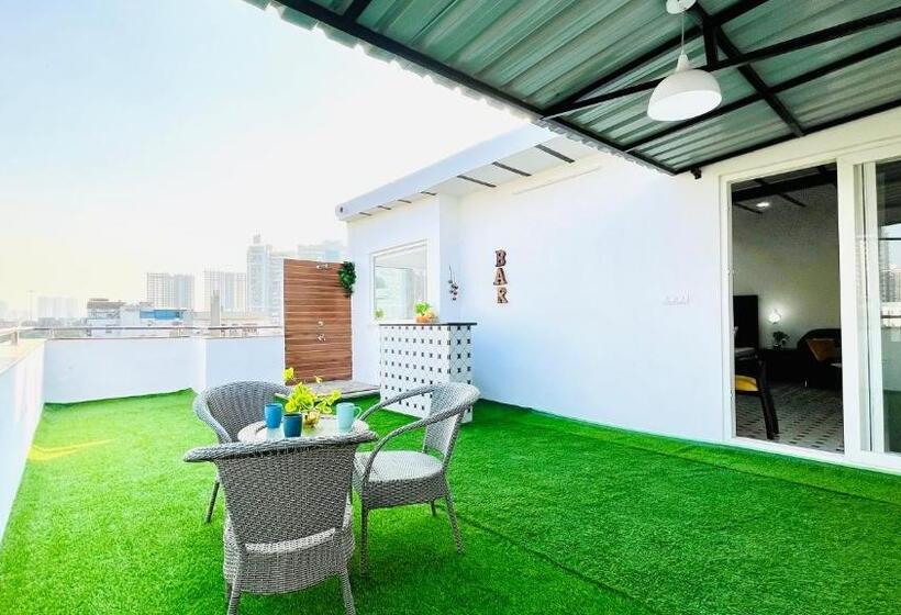 Quarto Ático, Olive Service Apartments City Centre Noida