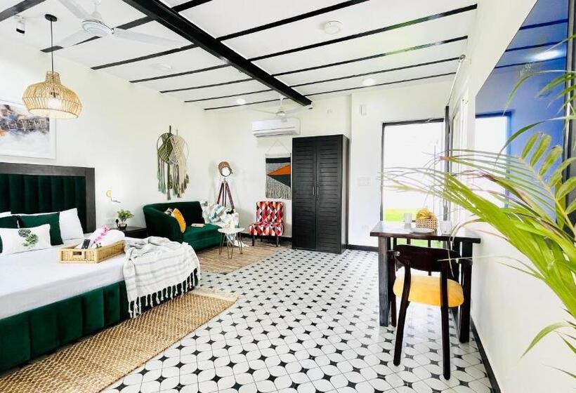 Quarto Ático, Olive Service Apartments City Centre Noida