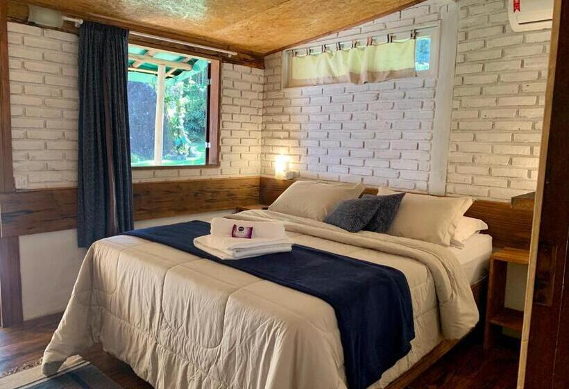 발코니가 있는 스위트, Pousada Sítio Itaúna