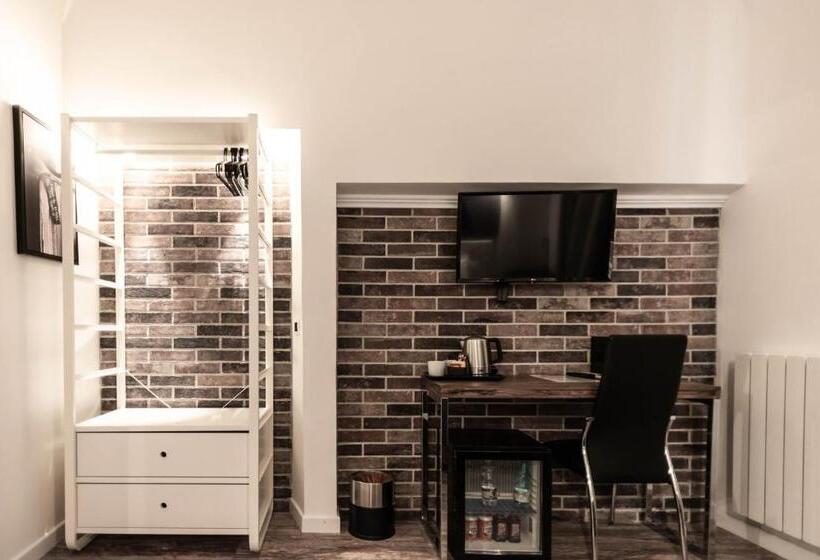 اتاق لوکس, Trevi & Pantheon Design Rooms