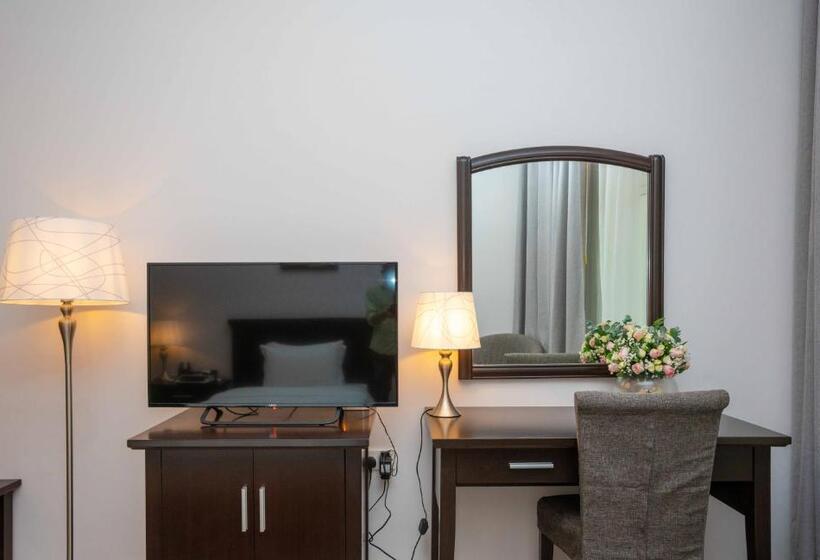 اتاق لوکس با تخت بزرگ, Ezdan Hotel, Residences