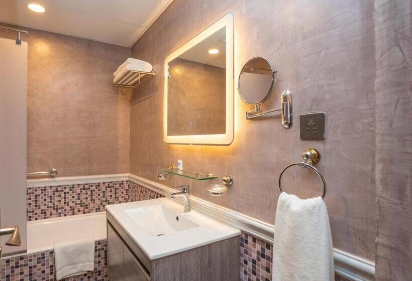 اتاق استاندارد با تخت بزرگ, Ezdan Hotel, Residences