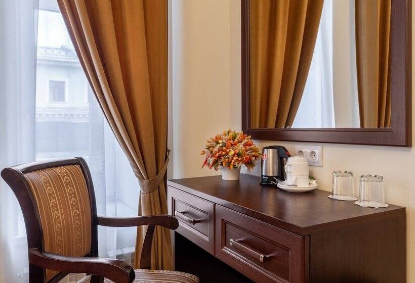 סוויטת קומפורט, Sonata On Nevsky 5