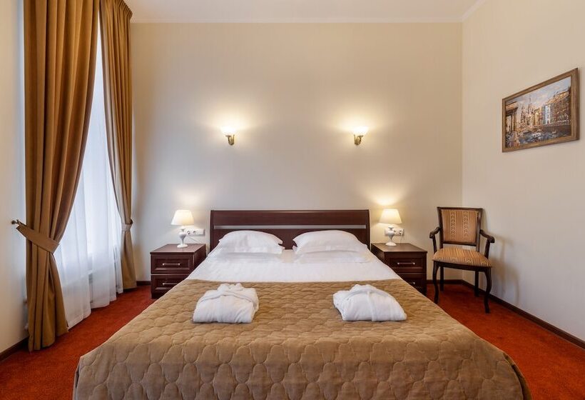 סוויטת קומפורט, Sonata On Nevsky 5